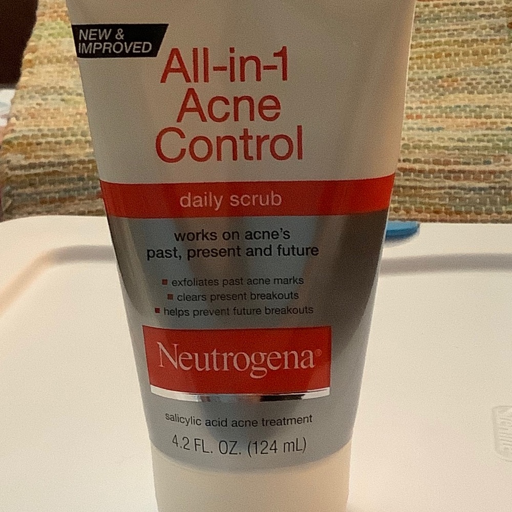 Acne Scrub from Neutrogena